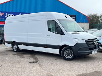 Mercedes-Benz Sprinter feature image