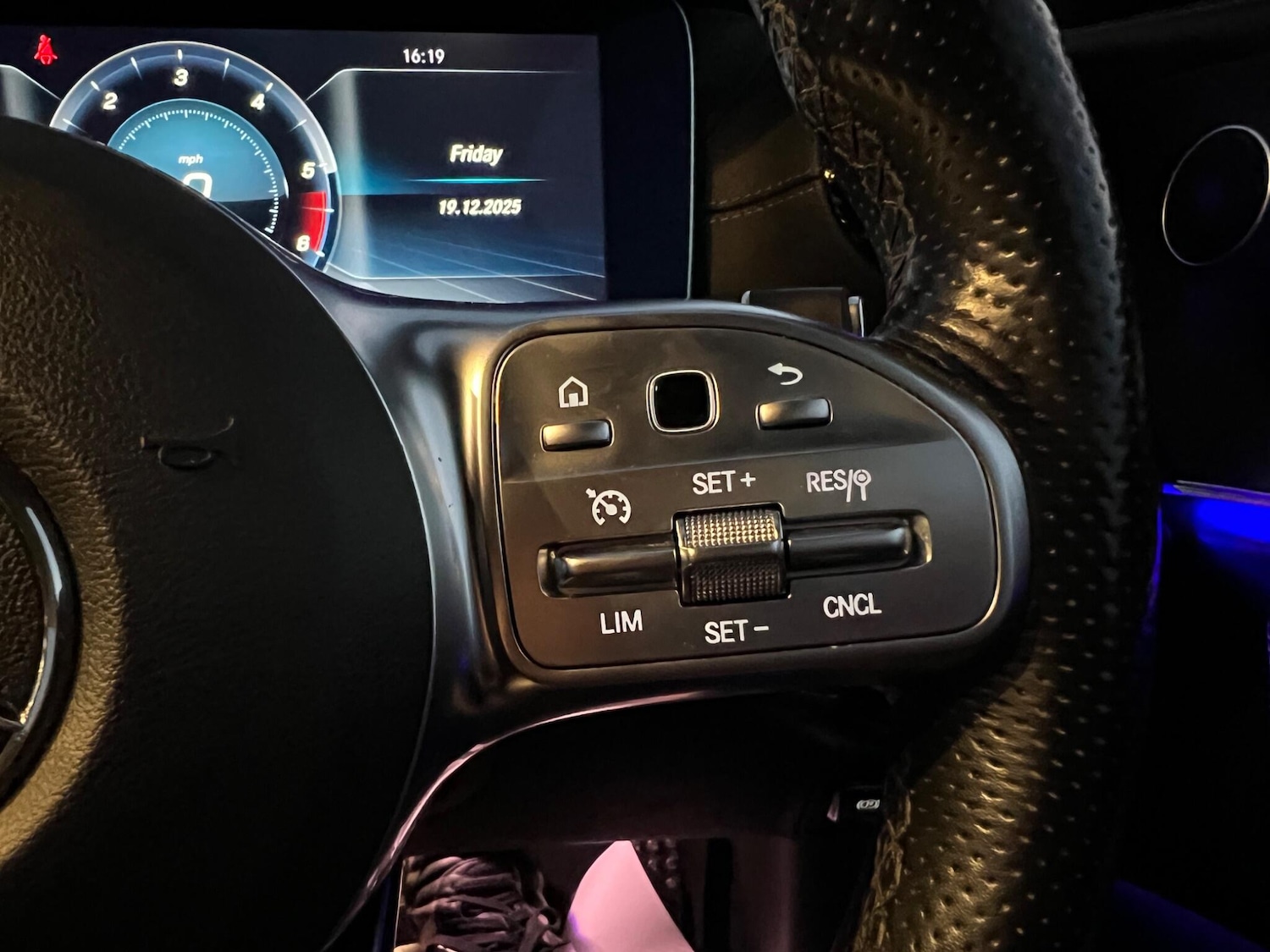 Used Mercedes-Benz E Class for sale - 77671326: Photo 47