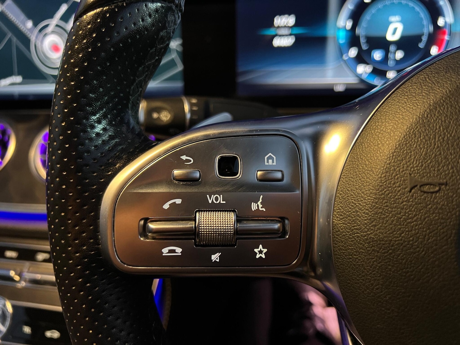 Used Mercedes-Benz E Class for sale - 77671326: Photo 48