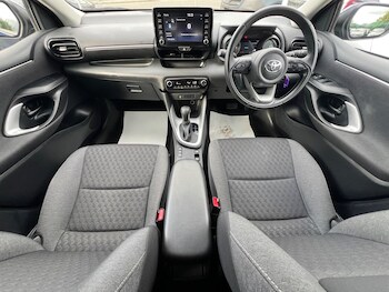 Used Toyota Yaris 2023 for sale - 78843236: Photo