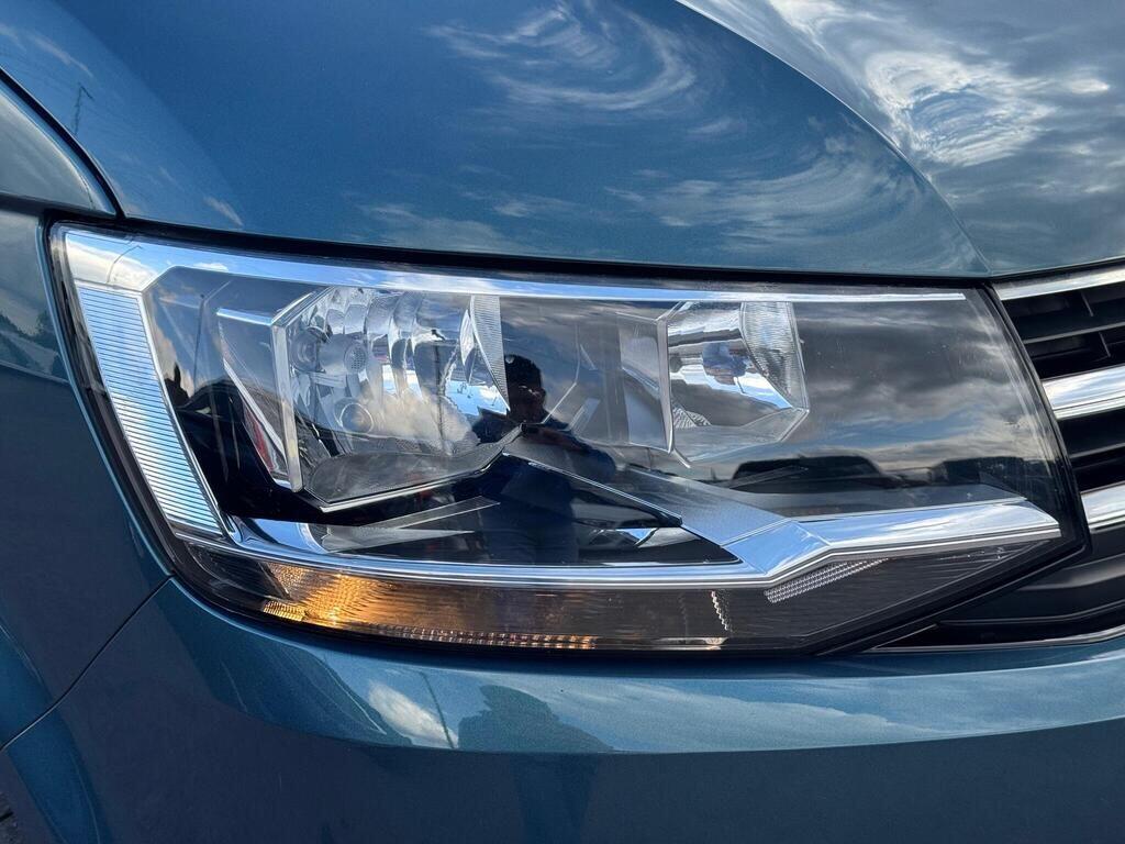 Used Volkswagen Caravelle 2017 for sale - 78141508: Photo 69