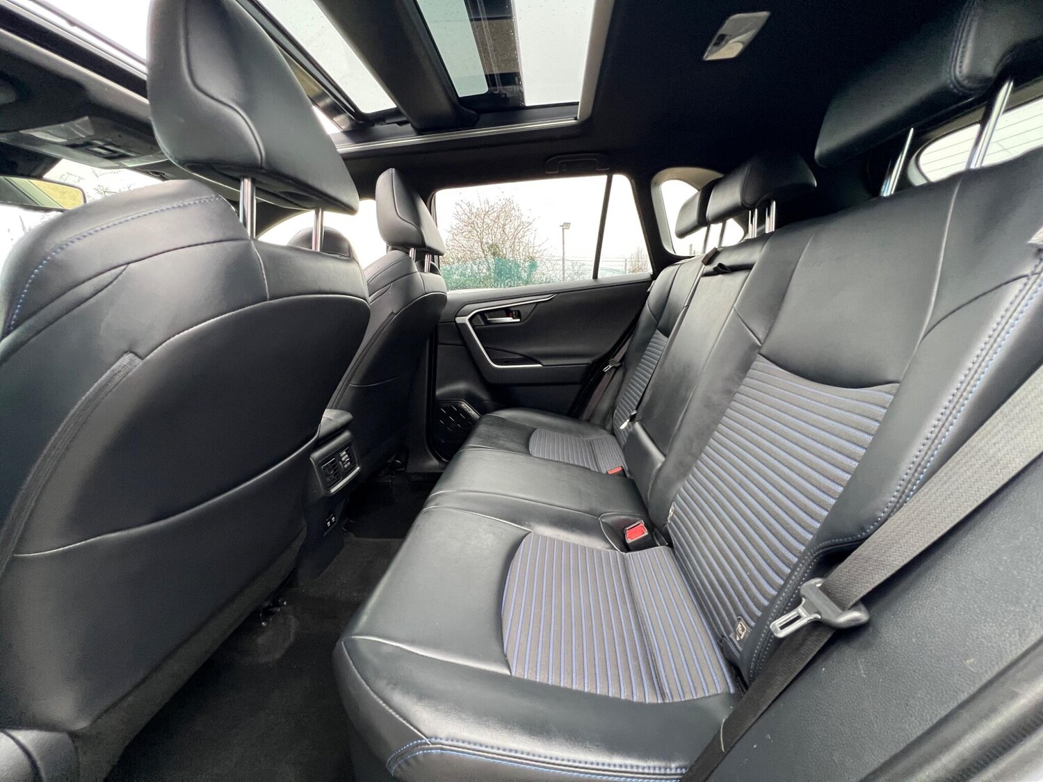 Used Toyota RAV4 for sale - 78214802: Photo 15