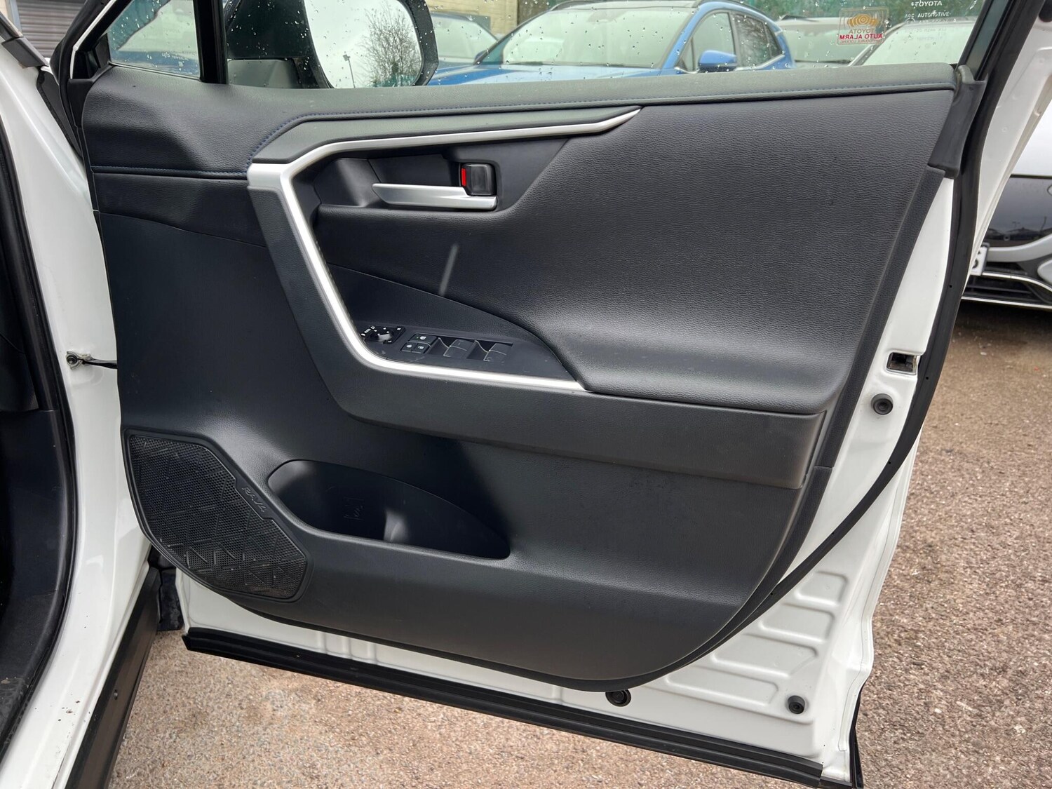 Used Toyota RAV4 for sale - 78214802: Photo 44