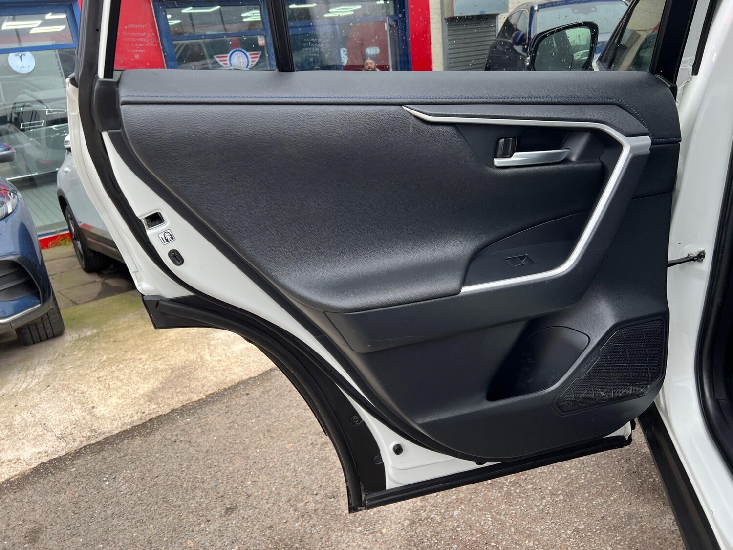 Used Toyota RAV4 for sale - 78214802: Photo 46