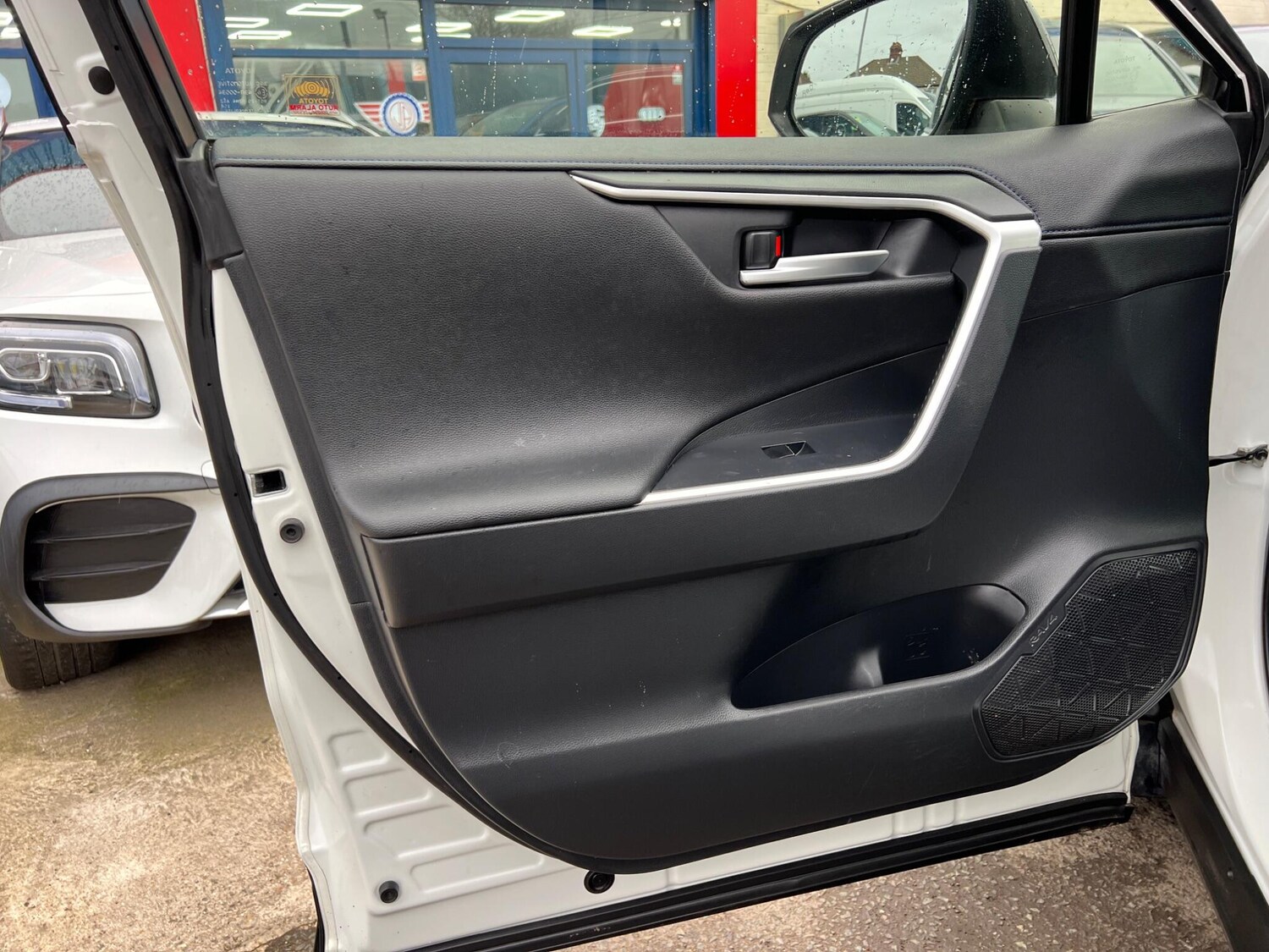 Used Toyota RAV4 for sale - 78214802: Photo 47