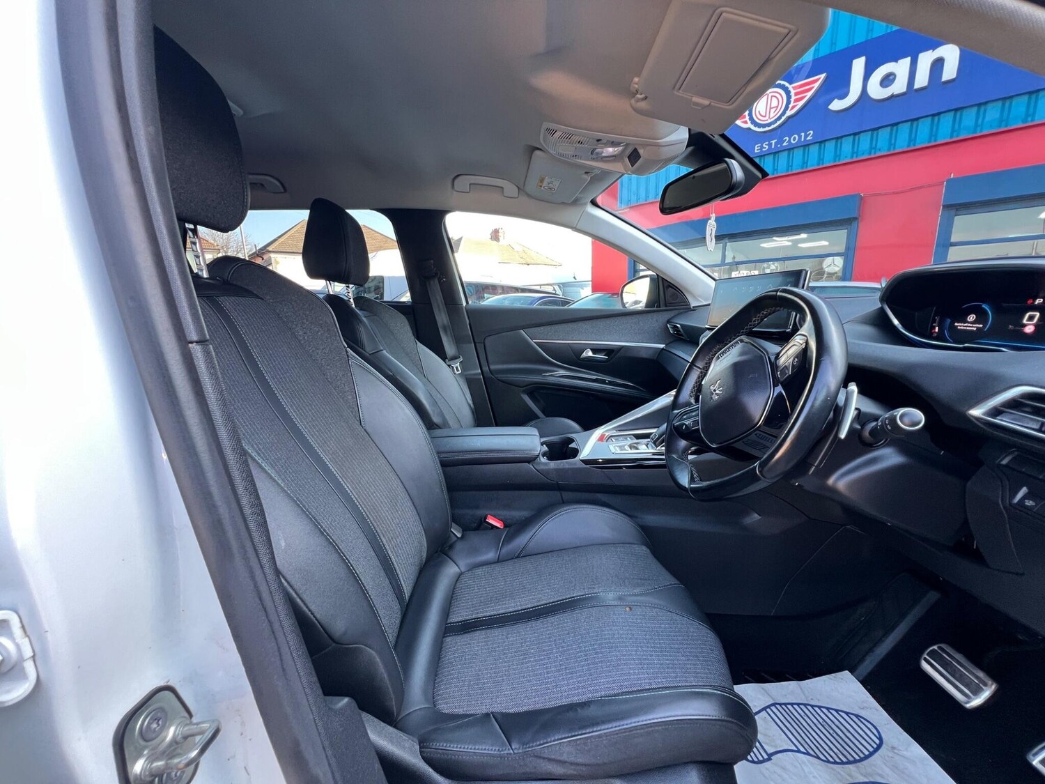 Used Peugeot 5008 2022 for sale - 77783701: Photo 10