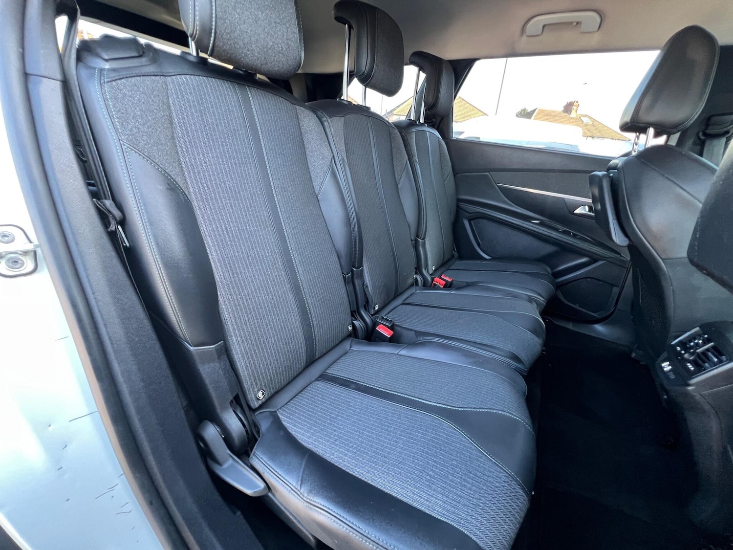 Used Peugeot 5008 2022 for sale - 77783701: Photo 14