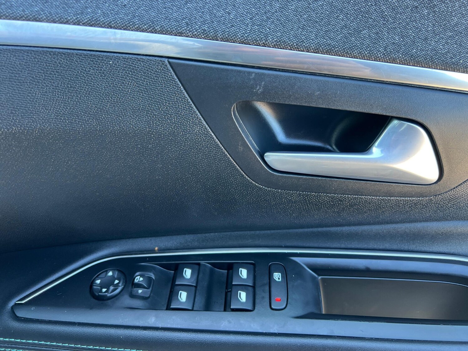 Used Peugeot 5008 2022 for sale - 77783701: Photo 40