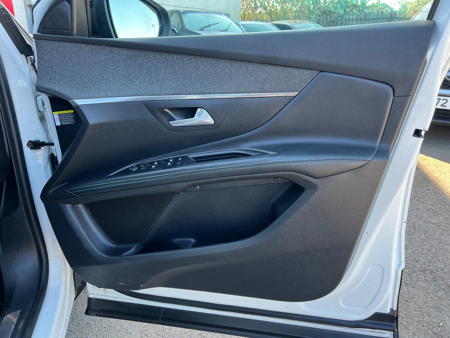 Used Peugeot 5008 2022 for sale - 77783701: Photo 47