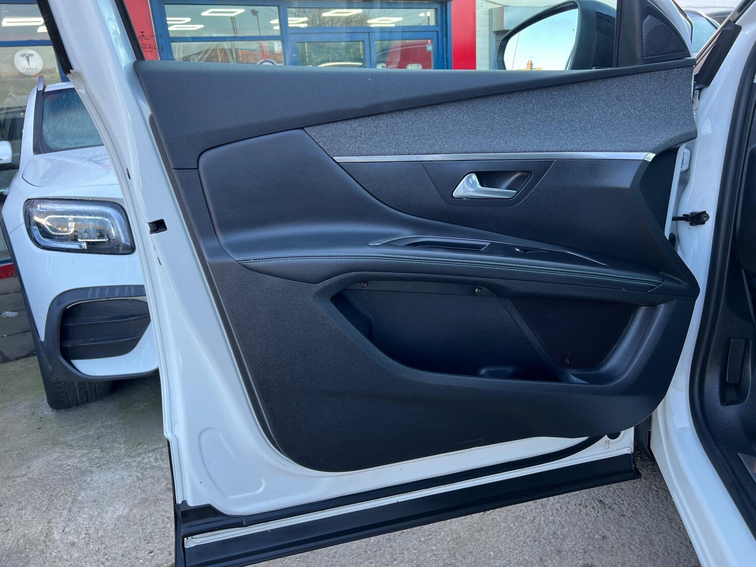 Used Peugeot 5008 2022 for sale - 77783701: Photo 50