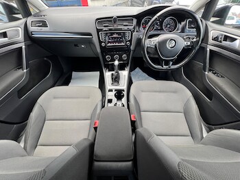 Used Volkswagen Golf 2016 for sale - 78586574: Photo