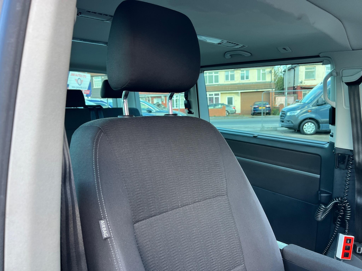 Used Volkswagen Caravelle for sale - 77671994: Photo 16