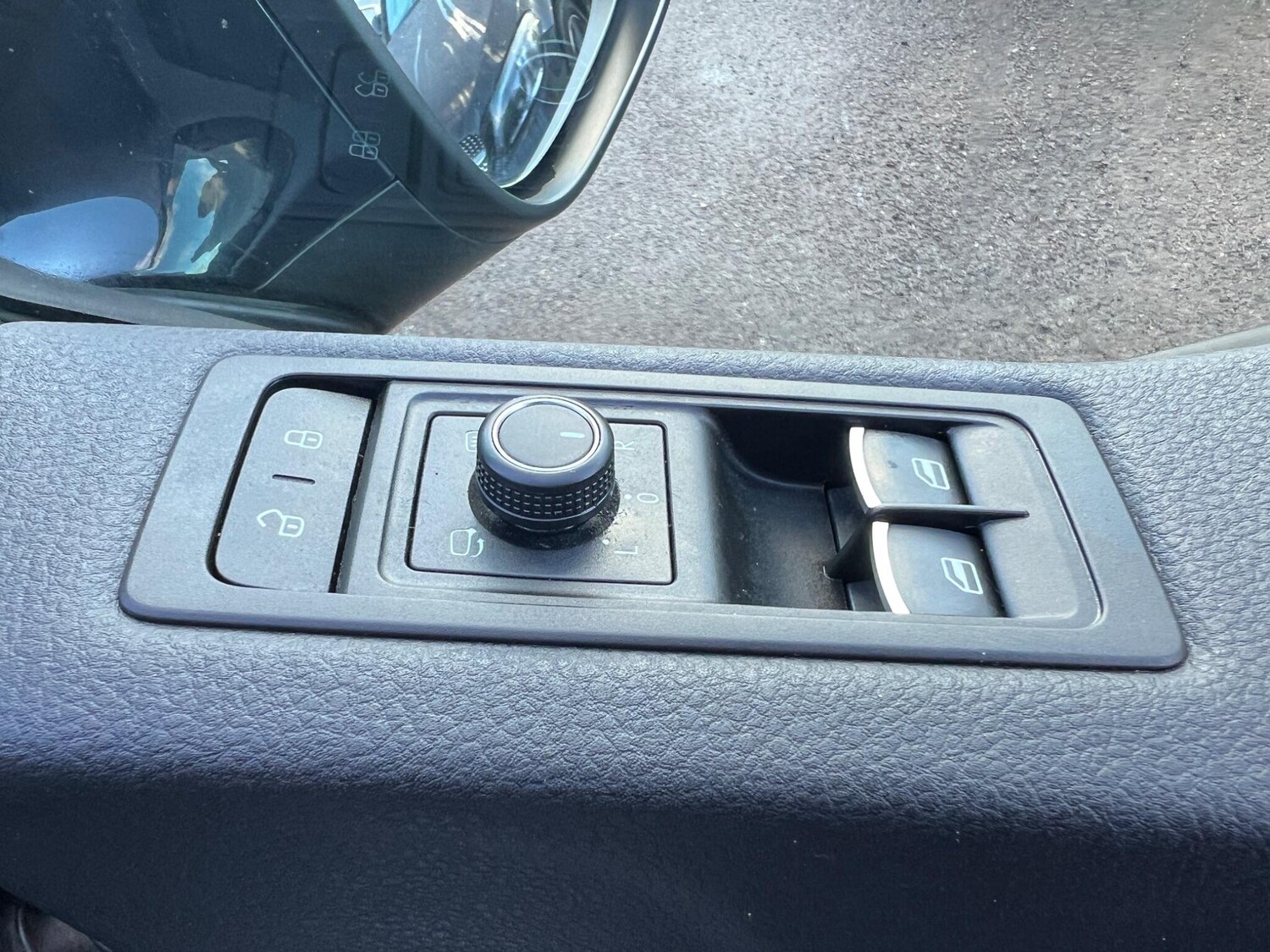 Used Volkswagen Caravelle for sale - 77671994: Photo 46