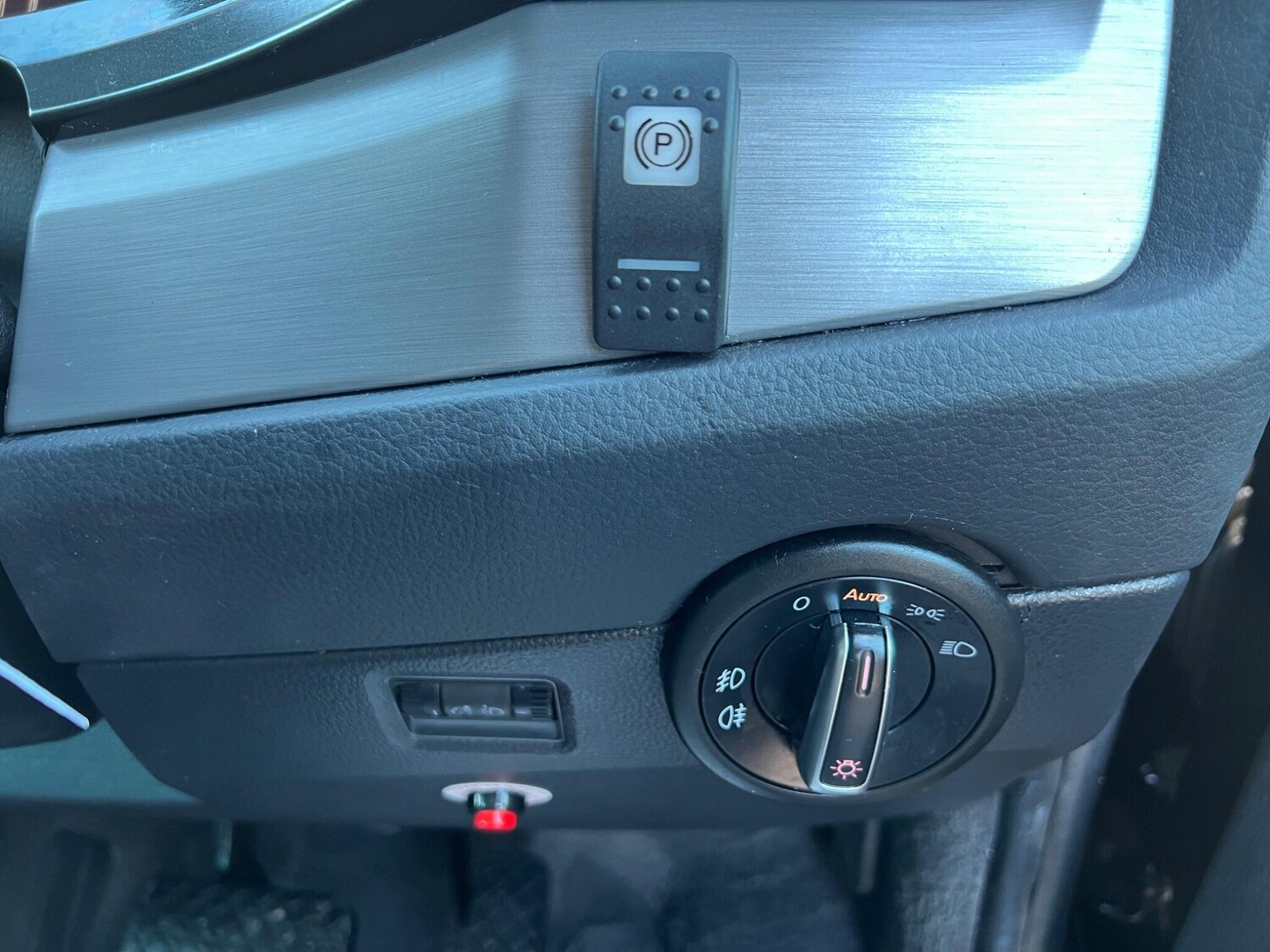 Used Volkswagen Caravelle for sale - 77671994: Photo 47