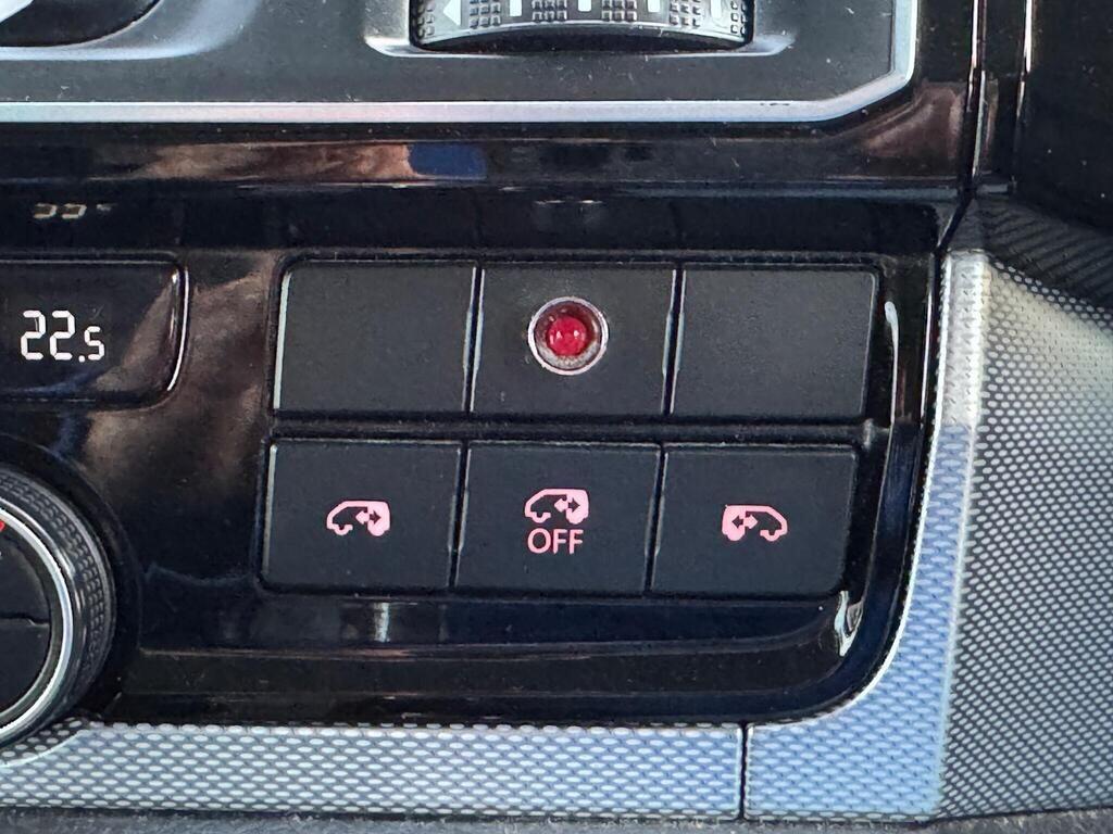 Used Volkswagen Caravelle for sale - 77671736: Photo 39