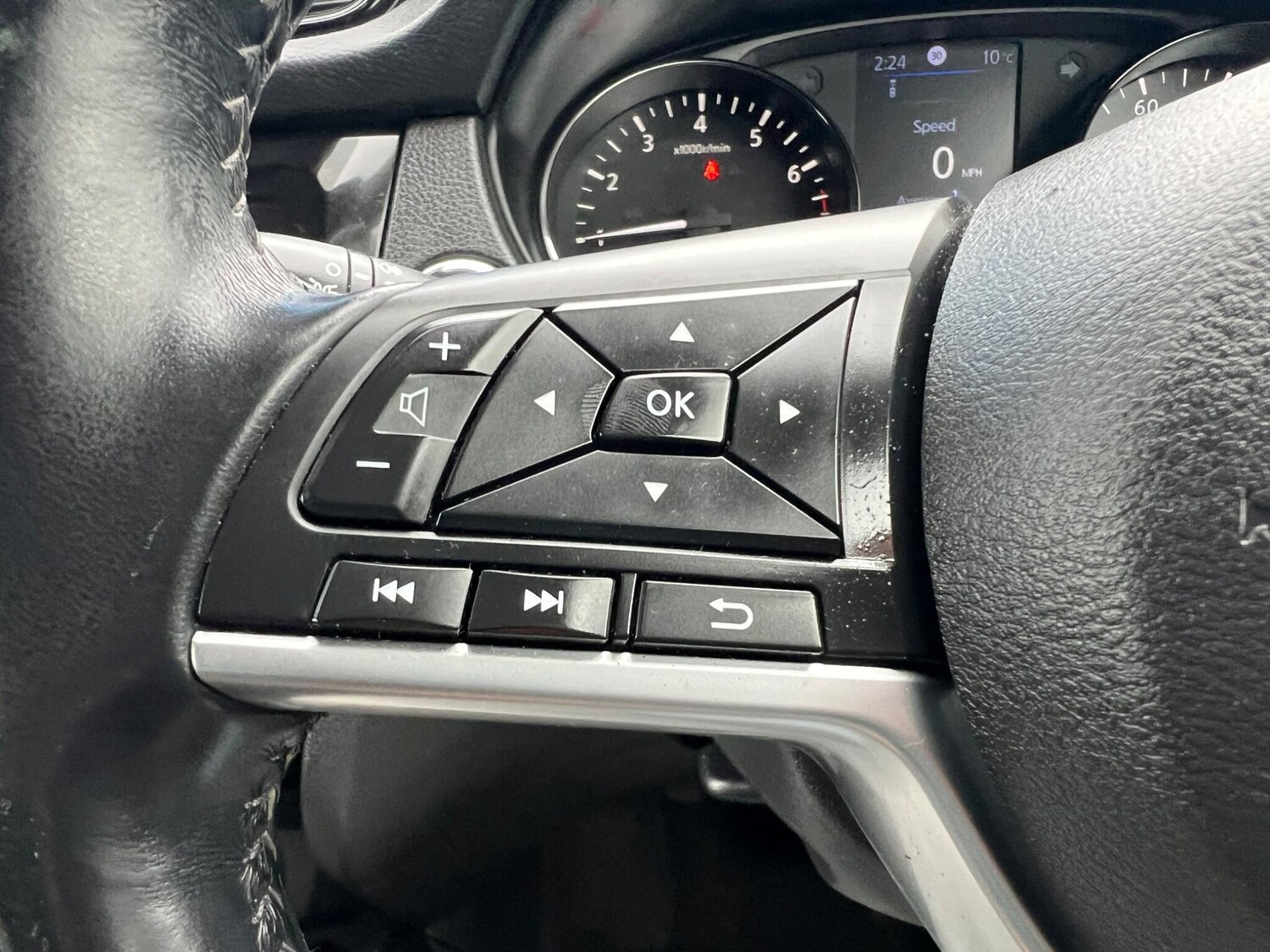 Used Nissan X-Trail for sale - 78214680: Photo 44