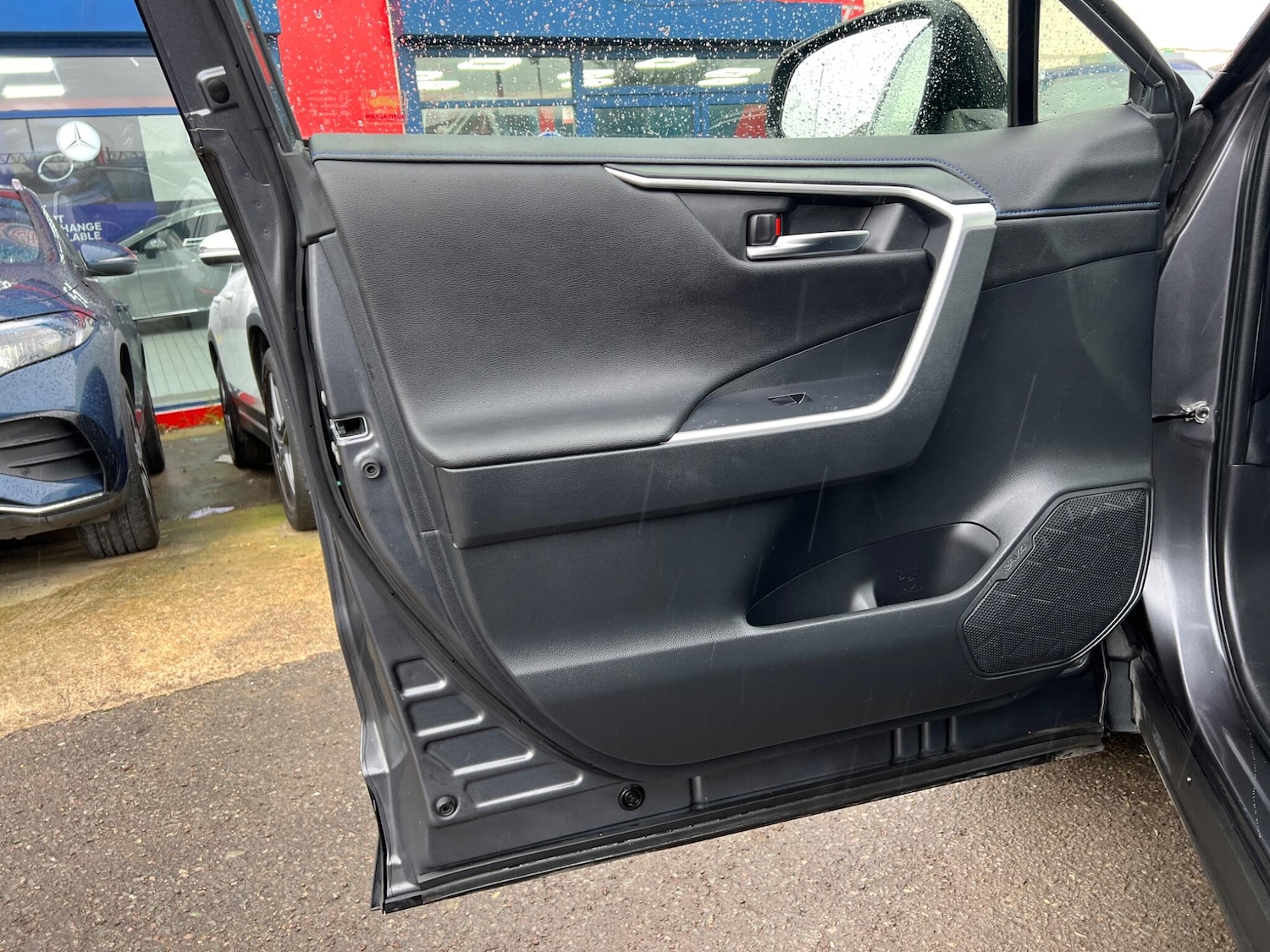 Used Toyota RAV4 for sale - 77671026: Photo 42