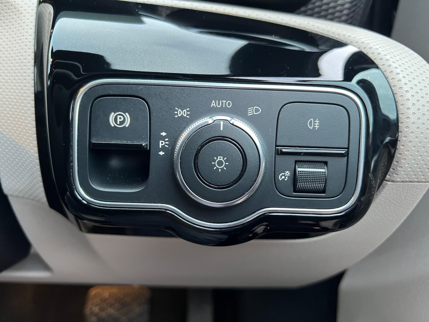 Used Mercedes-Benz A-Class for sale - 77671465: Photo 47