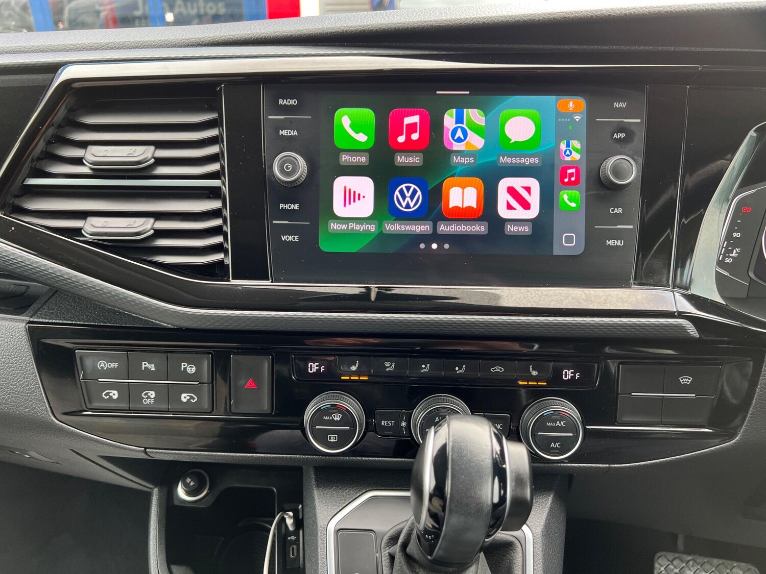 Used Volkswagen Caravelle for sale - 77671368: Photo 17