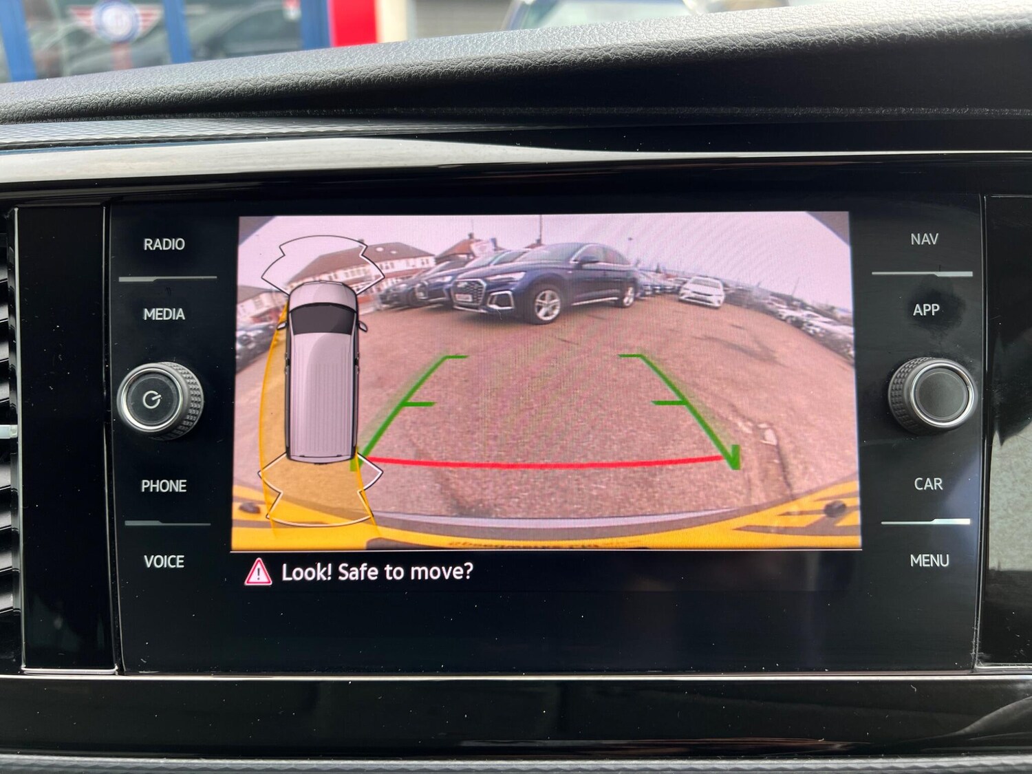 Used Volkswagen Caravelle for sale - 77671368: Photo 20