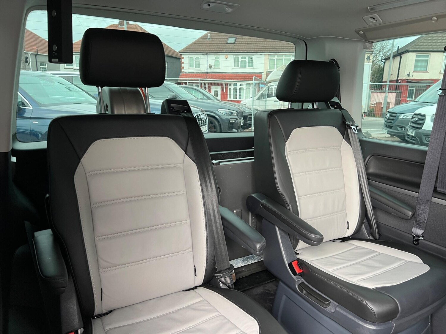 Used Volkswagen Caravelle for sale - 77671368: Photo 45