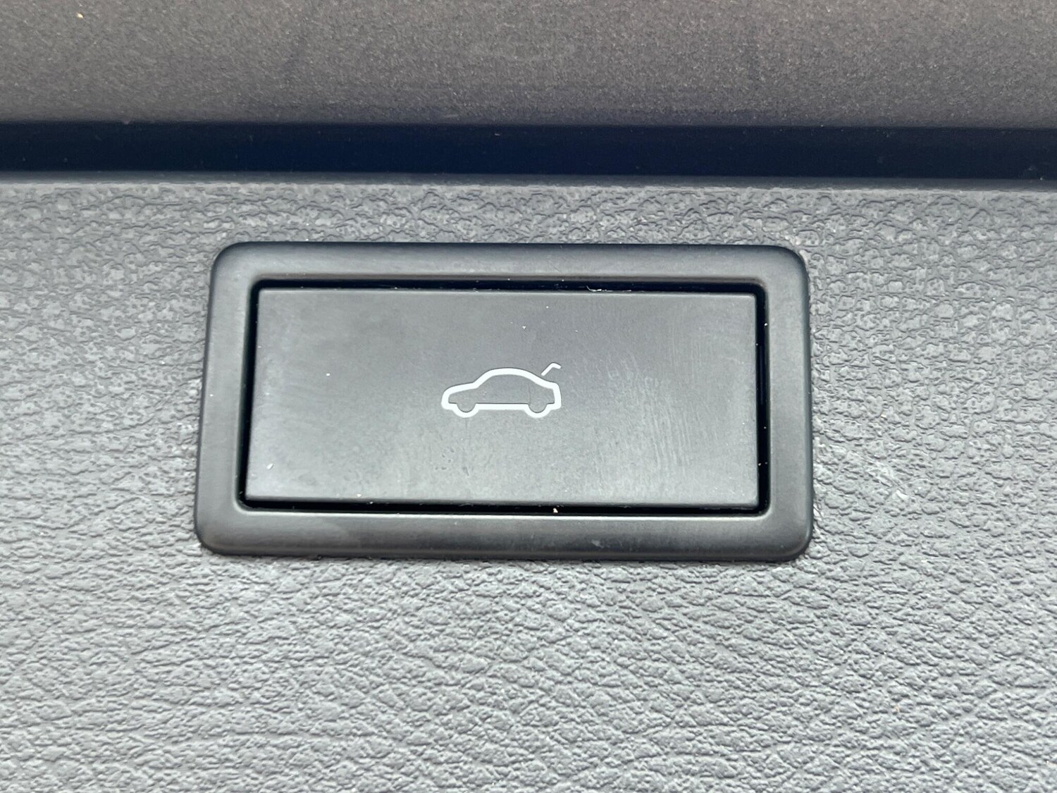 Used Volkswagen Caravelle for sale - 77671368: Photo 49