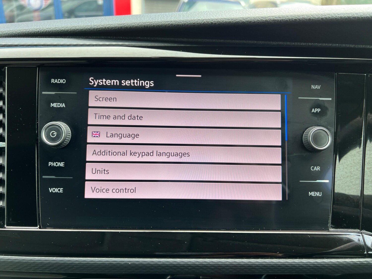 Used Volkswagen Caravelle for sale - 77671368: Photo 63