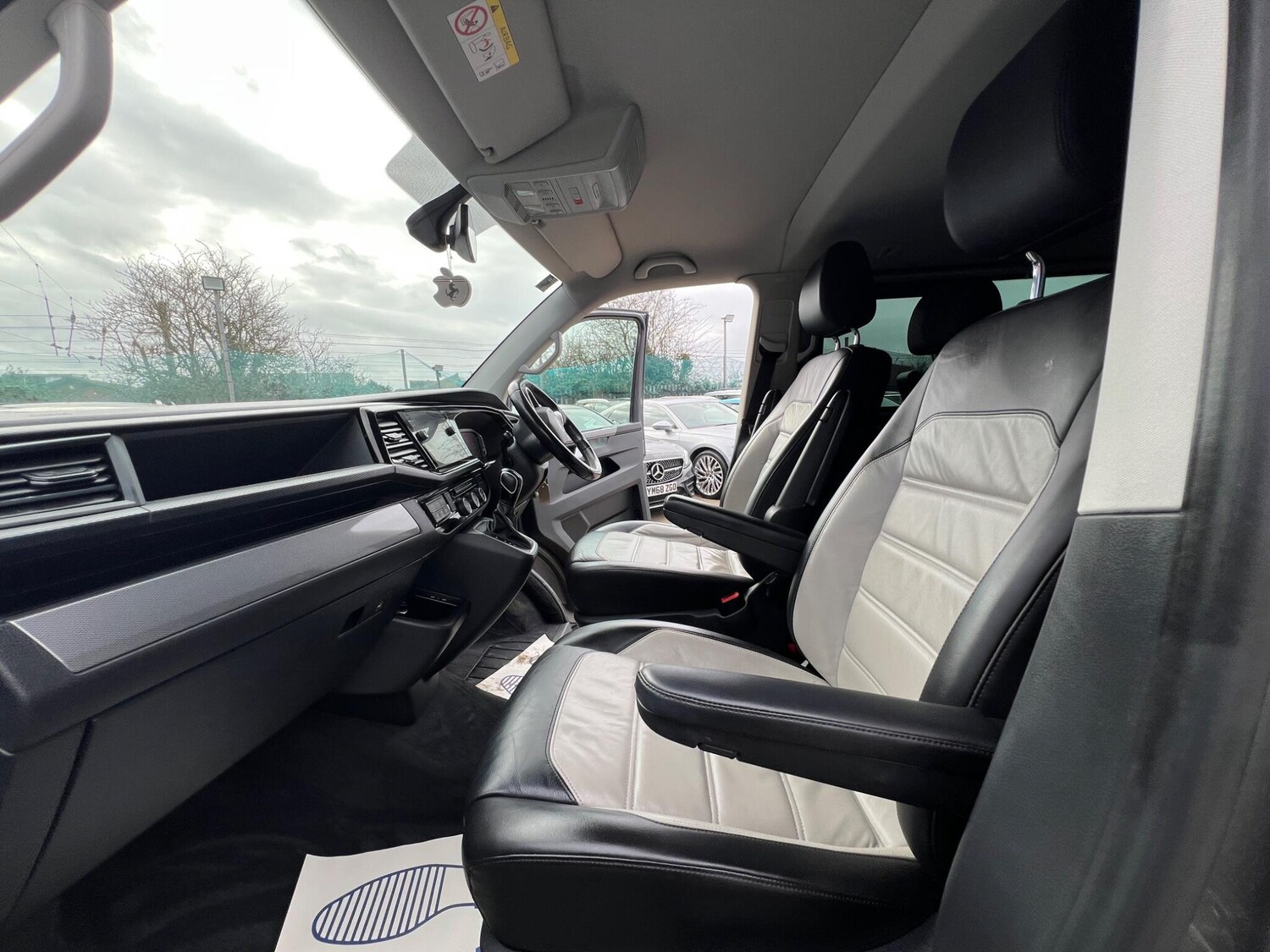 Used Volkswagen Caravelle for sale - 77671368: Photo 68