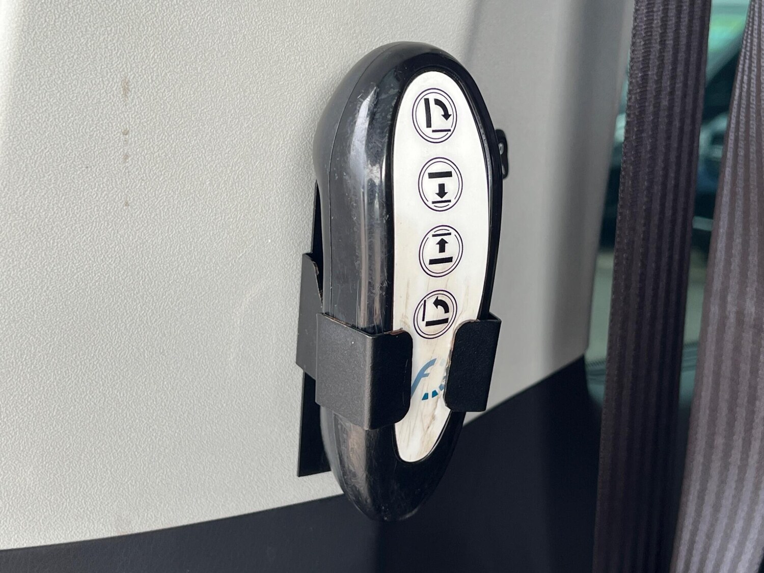 Used Volkswagen Caravelle for sale - 77671368: Photo 75