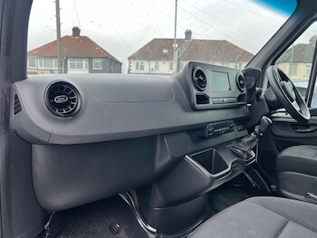 Used Mercedes-Benz Sprinter 2021 for sale - 77671335: Photo