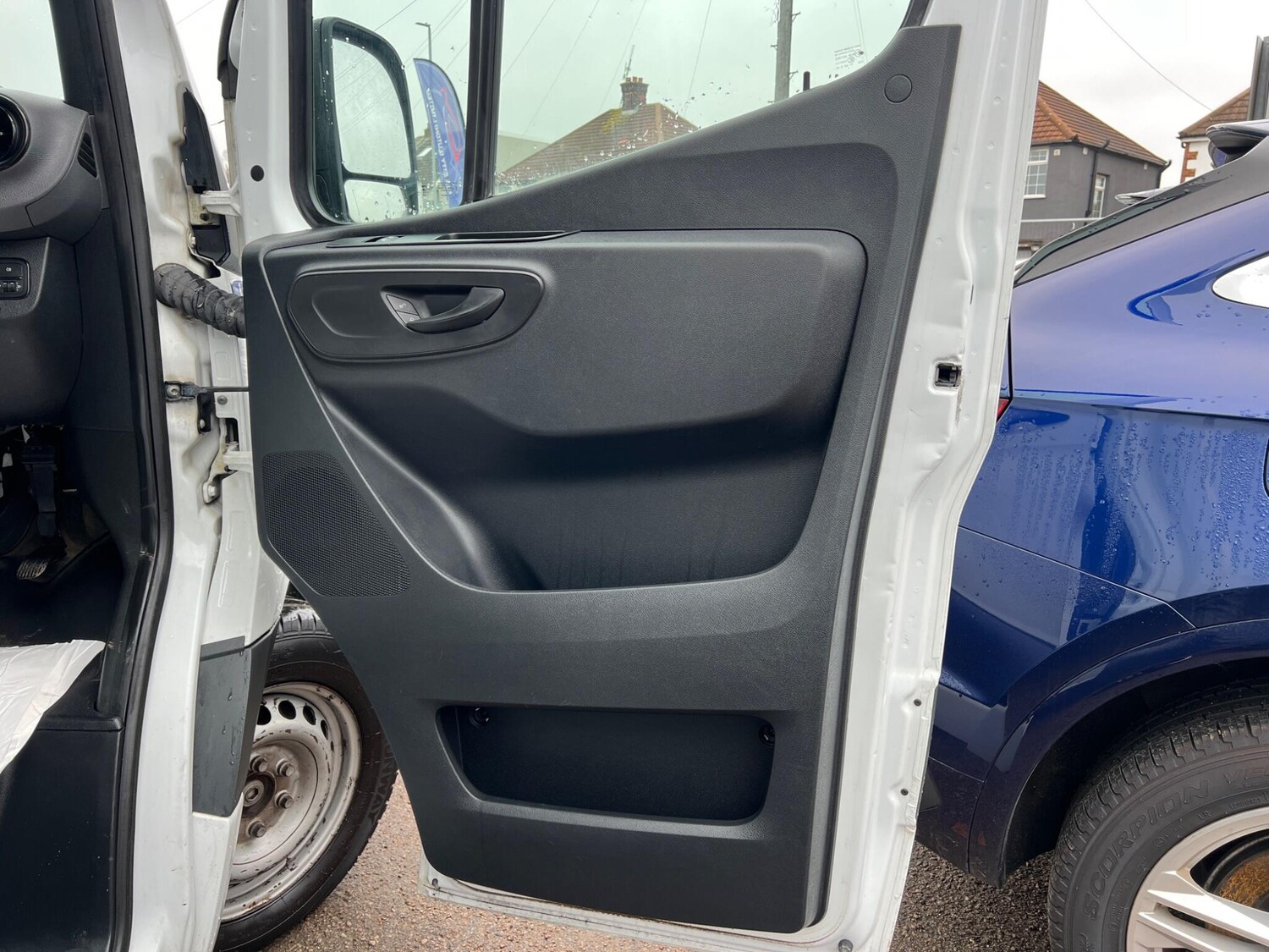 Used Mercedes-Benz Sprinter for sale - 77671335: Photo 40