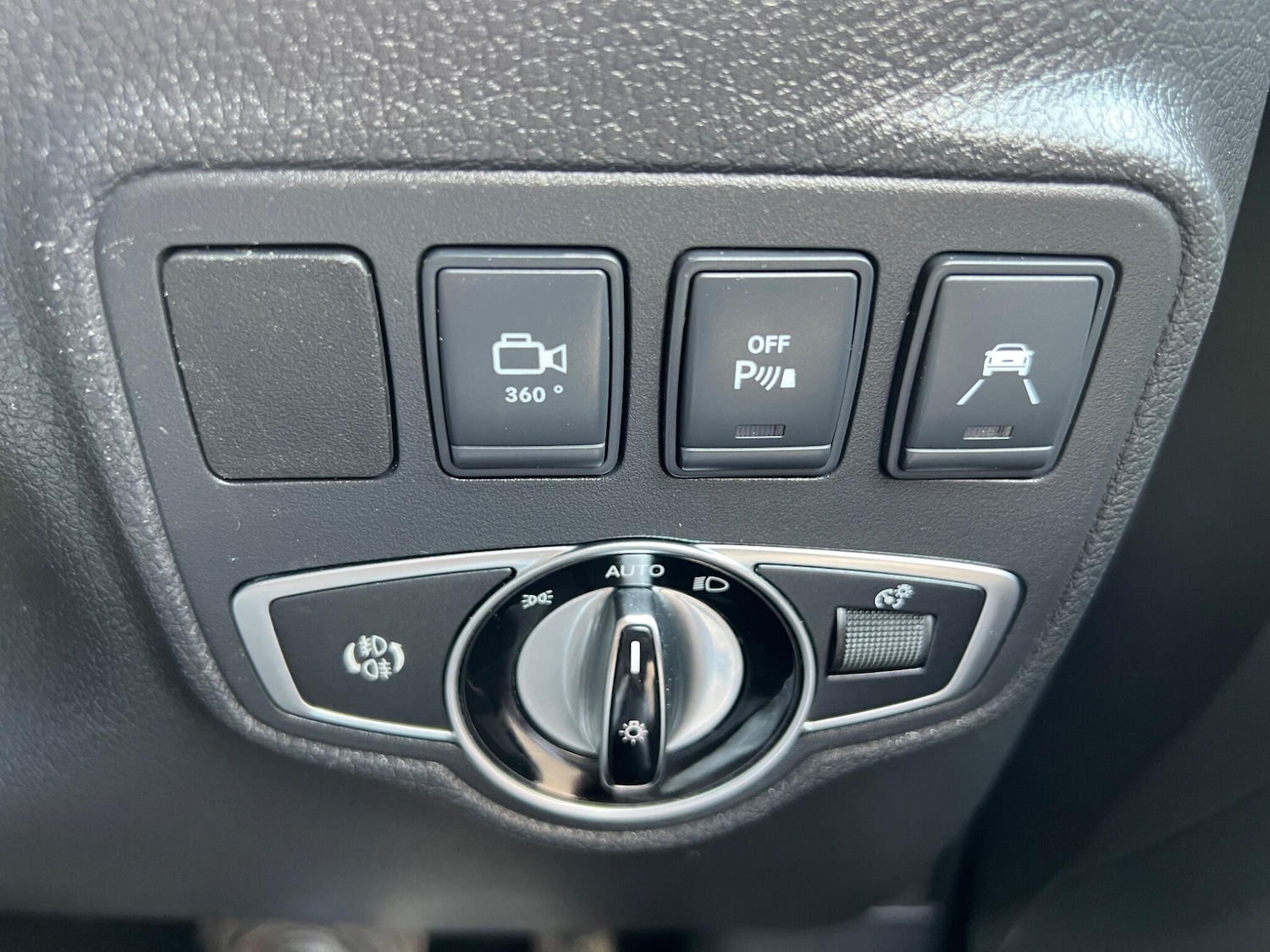 Used Mercedes-Benz X Class 2019 for sale - 77892189: Photo 39