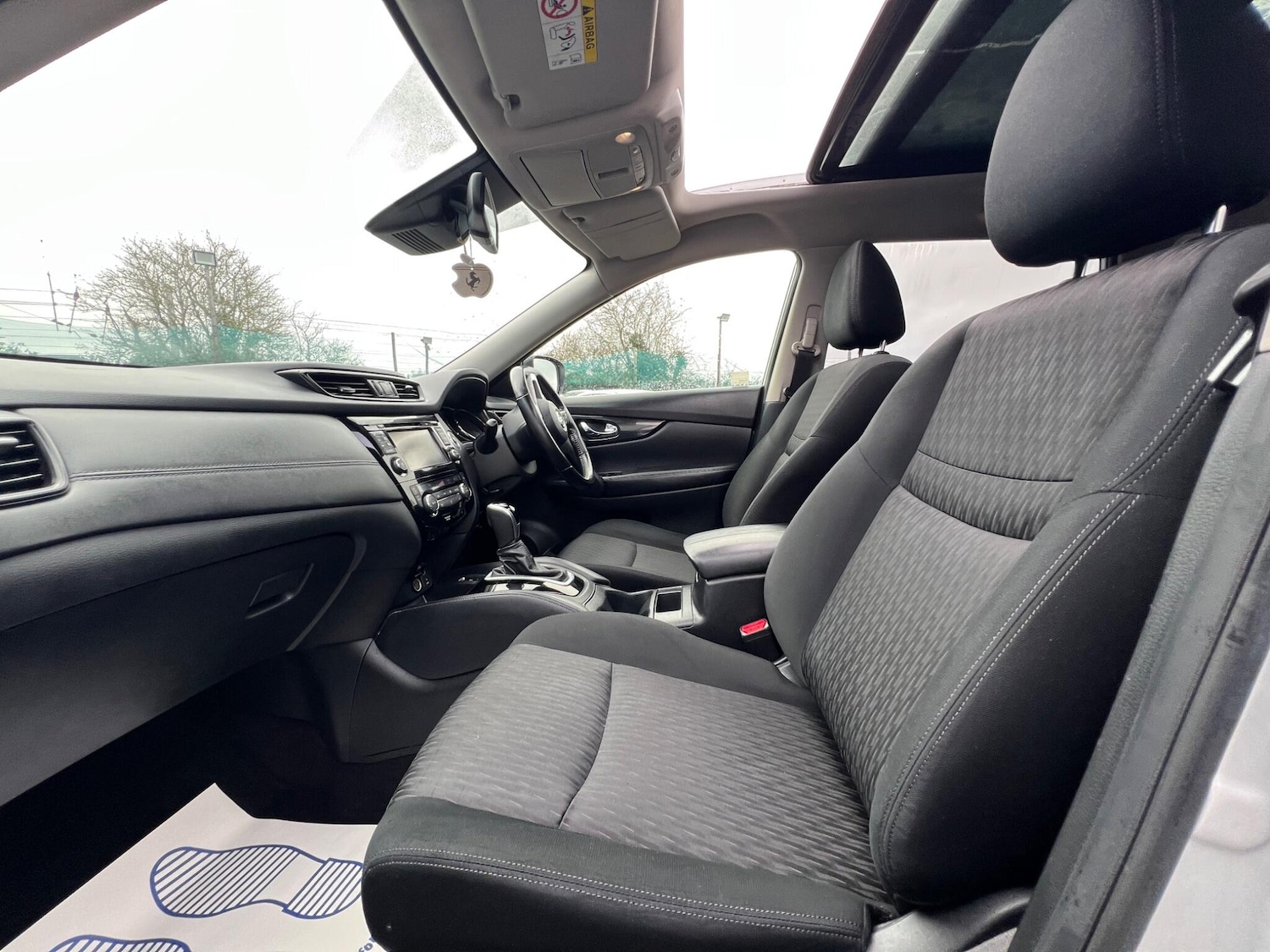 Used Nissan X-Trail for sale - 77671810: Photo 17