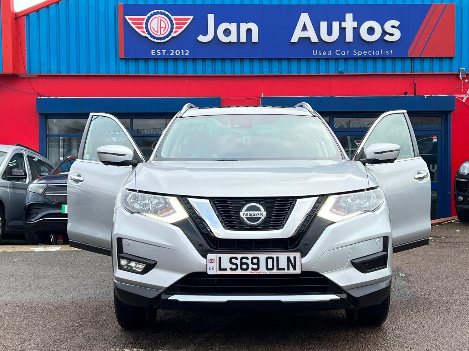Used Nissan X-Trail for sale - 77671810: Photo 28