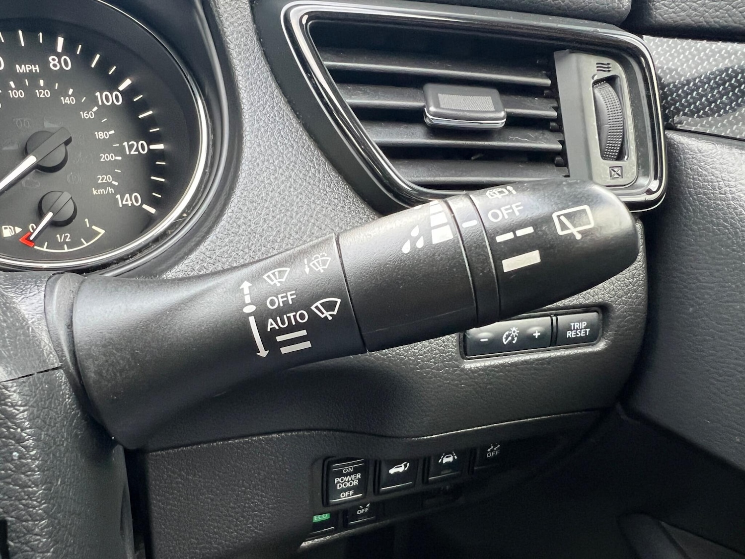 Used Nissan X-Trail for sale - 77671810: Photo 46