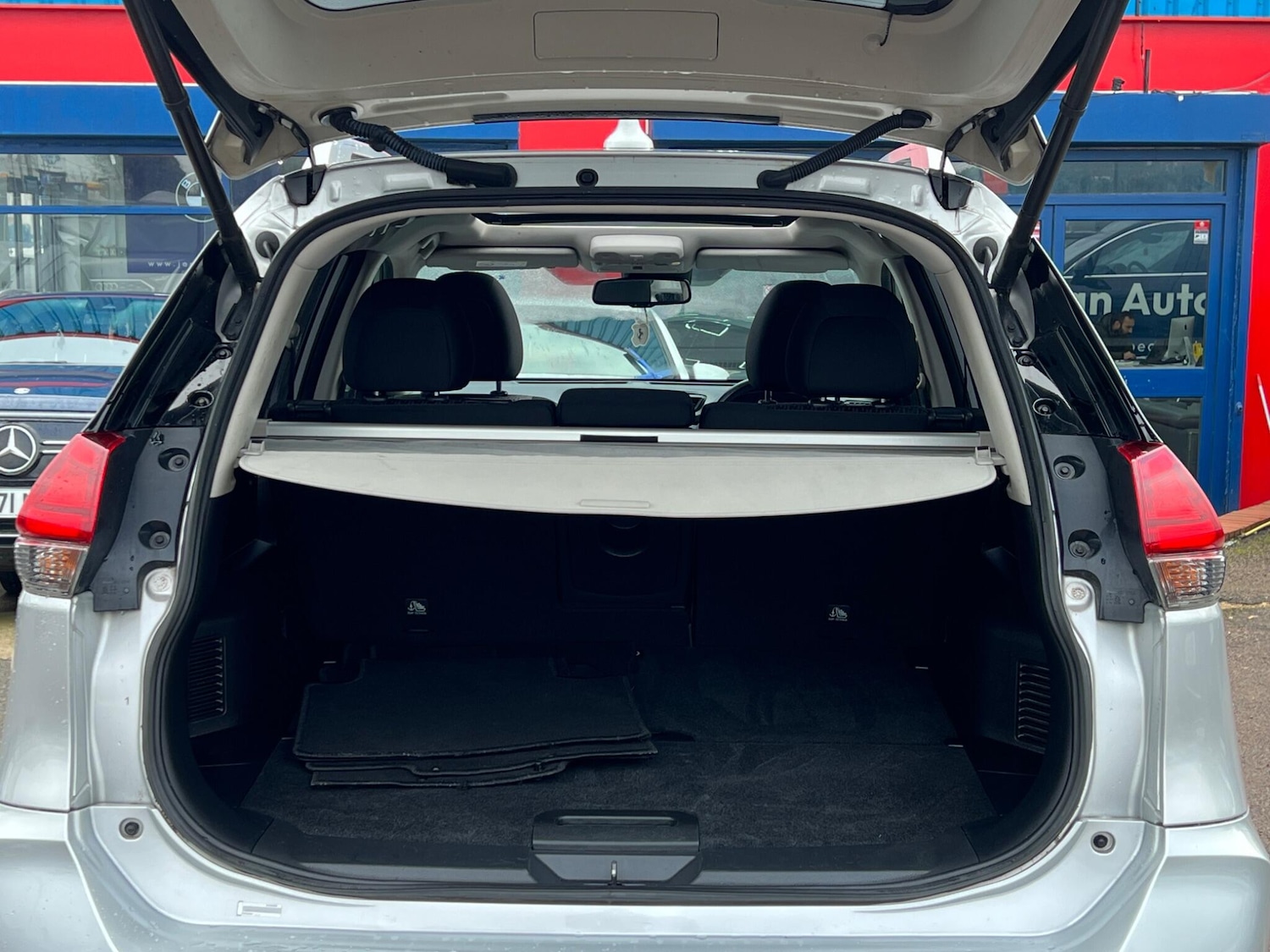 Used Nissan X-Trail for sale - 77671810: Photo 59