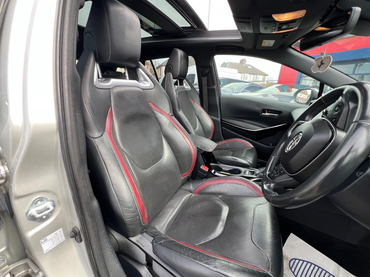 Used Toyota Corolla for sale - 77926197: Photo 4