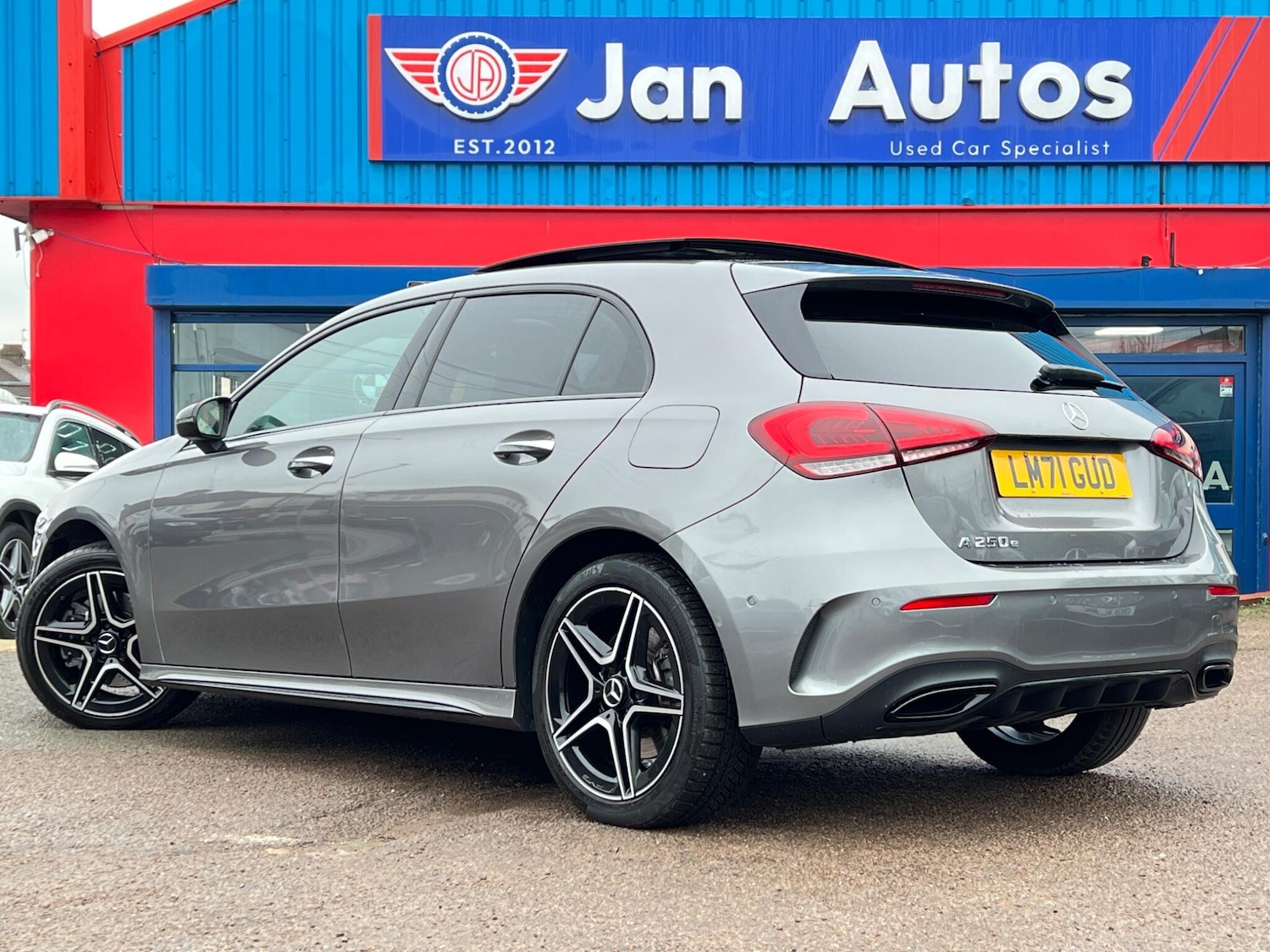 Used Mercedes-Benz A-Class for sale - 77671547: Photo 2