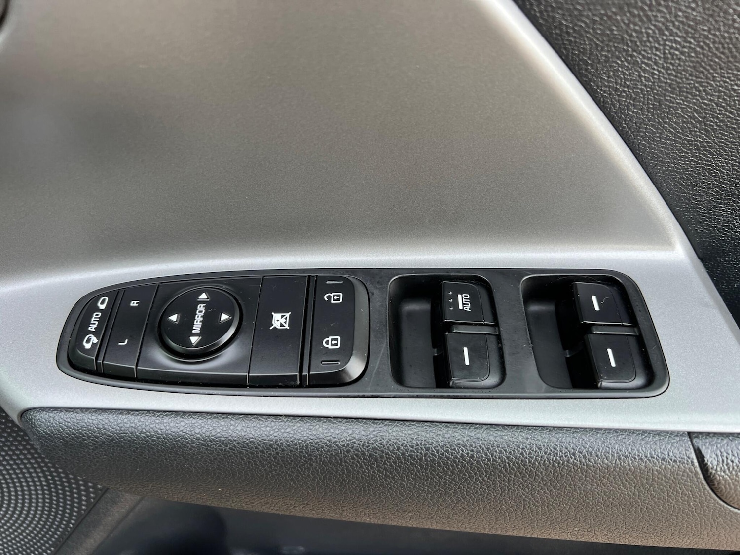 Used Kia Niro for sale - 77671769: Photo 30