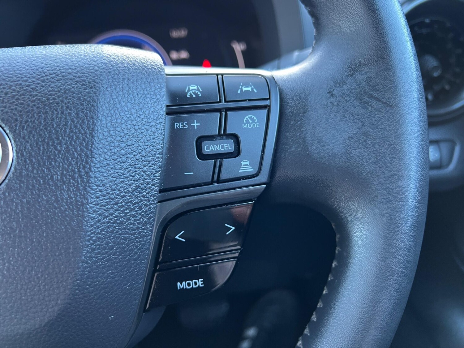 Used Toyota C-HR for sale - 77671432: Photo 33