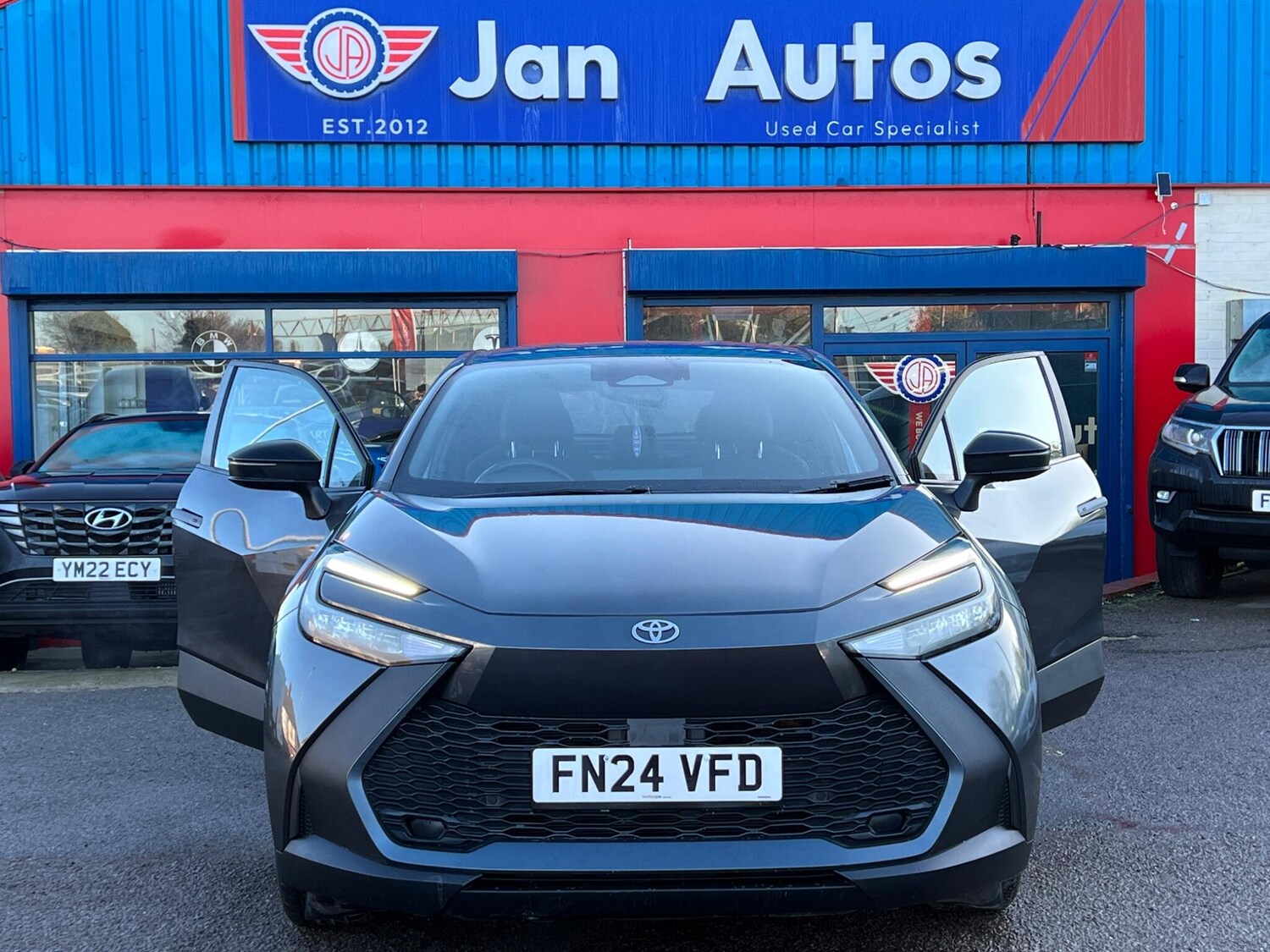 Used Toyota C-HR for sale - 77671432: Photo 41