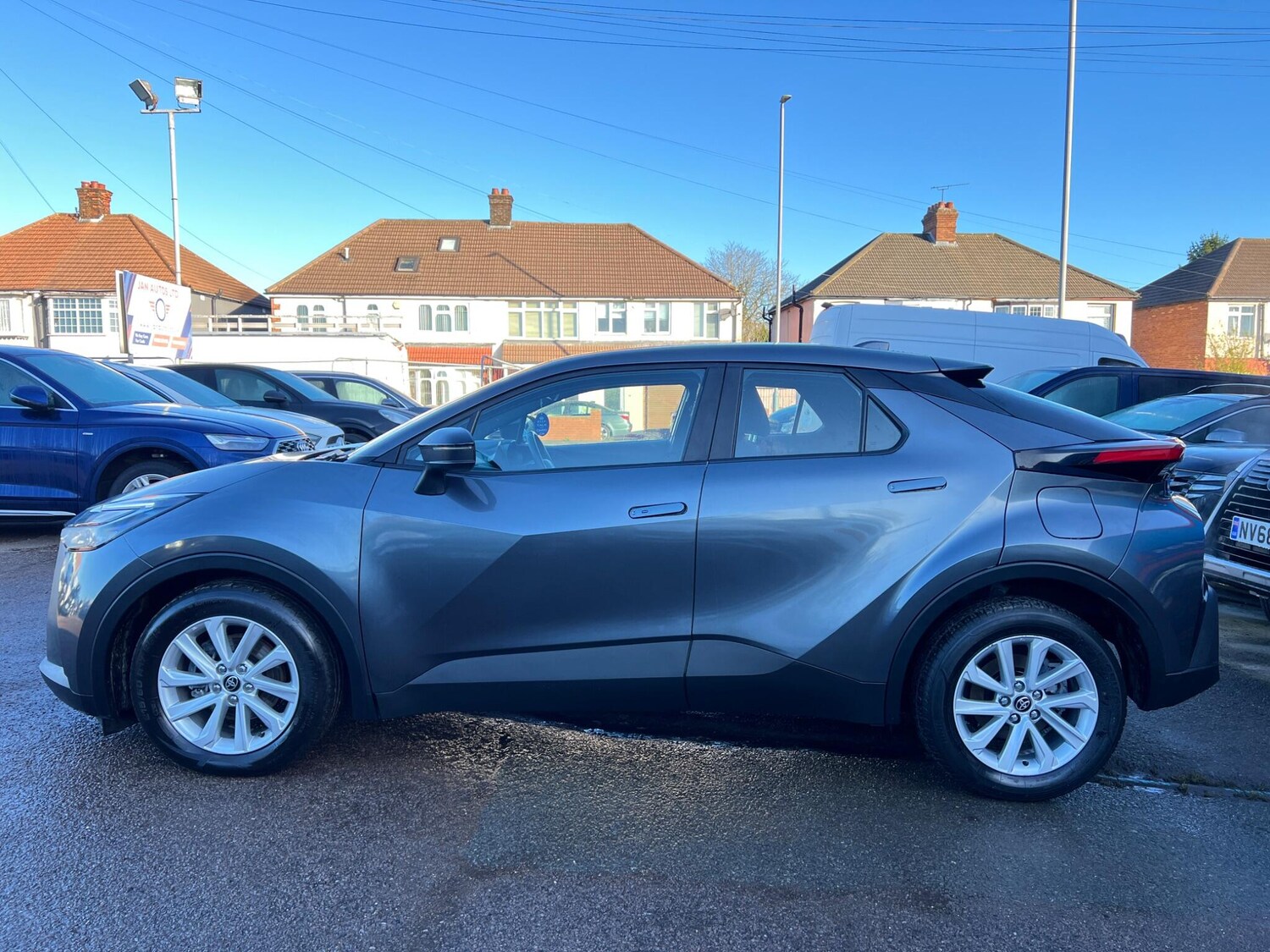 Used Toyota C-HR for sale - 77671432: Photo 46