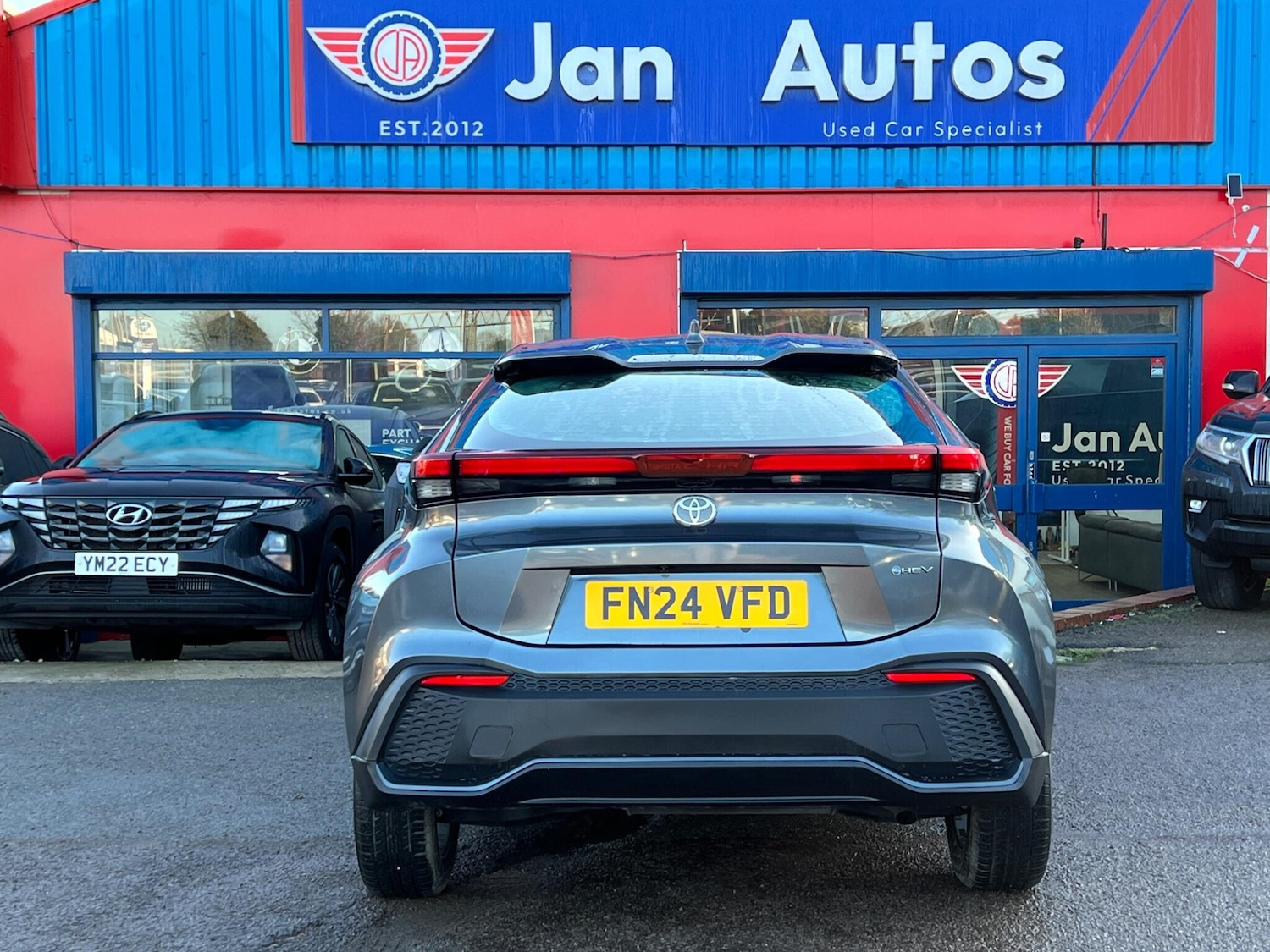 Used Toyota C-HR for sale - 77671432: Photo 5