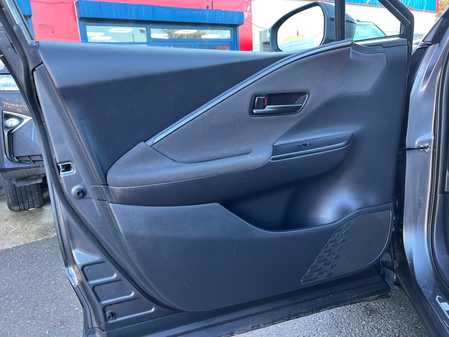 Used Toyota C-HR for sale - 77671432: Photo 56