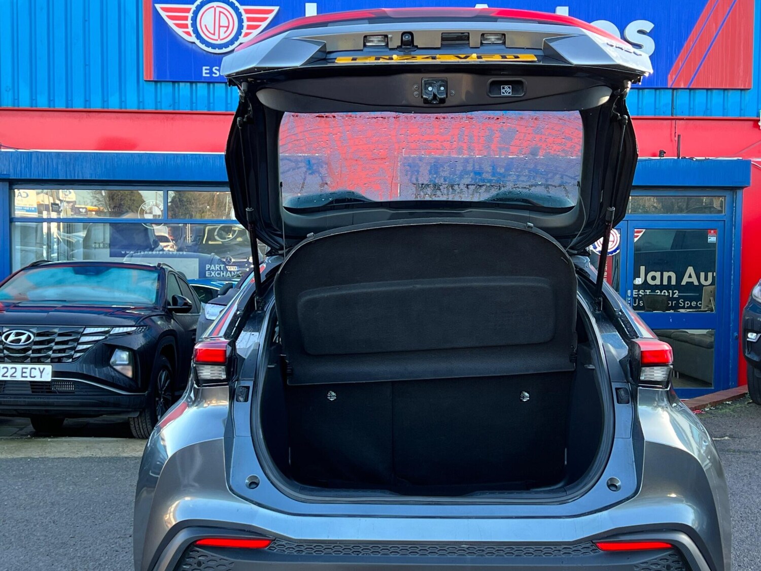 Used Toyota C-HR for sale - 77671432: Photo 57