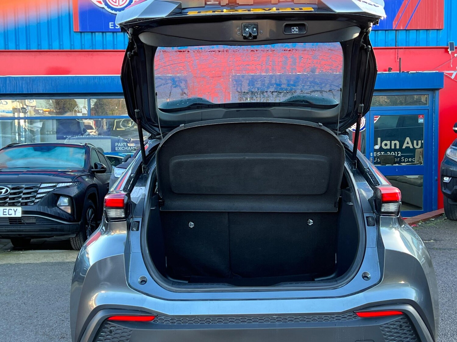 Used Toyota C-HR for sale - 77671432: Photo 58