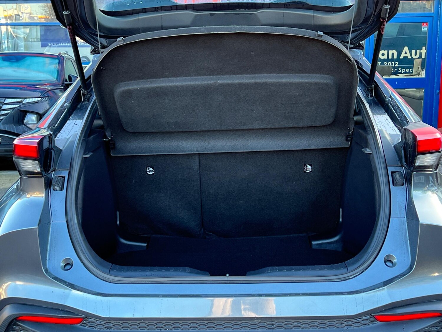 Used Toyota C-HR for sale - 77671432: Photo 59