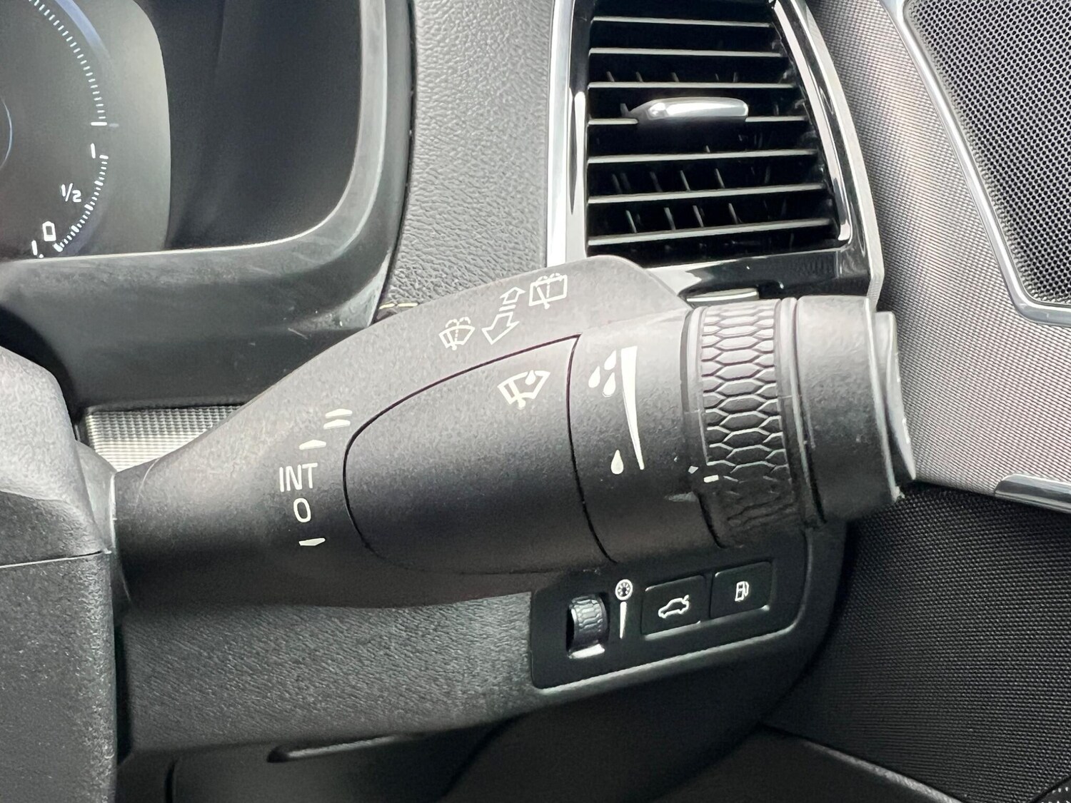 Used Volvo XC90 2020 for sale - 77783504: Photo 54