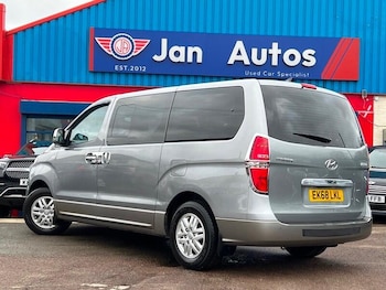 Used Hyundai i800 2018 for sale - 77978250: Photo