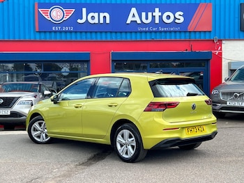 Used Volkswagen Golf 2024 for sale - 78842830: Photo
